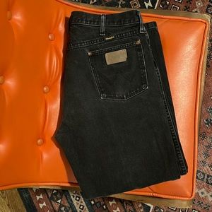 🖤 SOLD 🖤 Womens black wrangler jeans